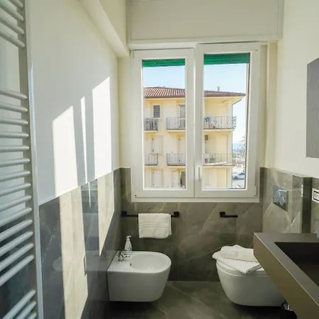 Rosa Dei Venti- Sea View - Ac * Lido di Camaiore
